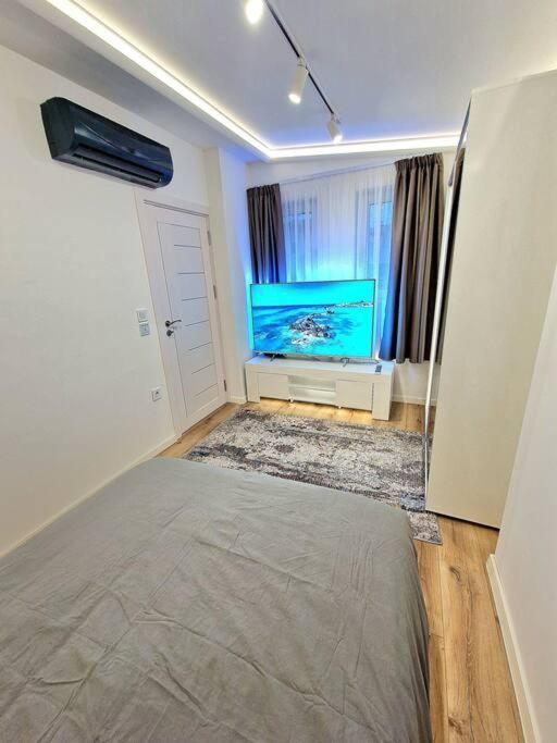 Luxury Apartment. 75 Inches Tv Varna Exterior foto