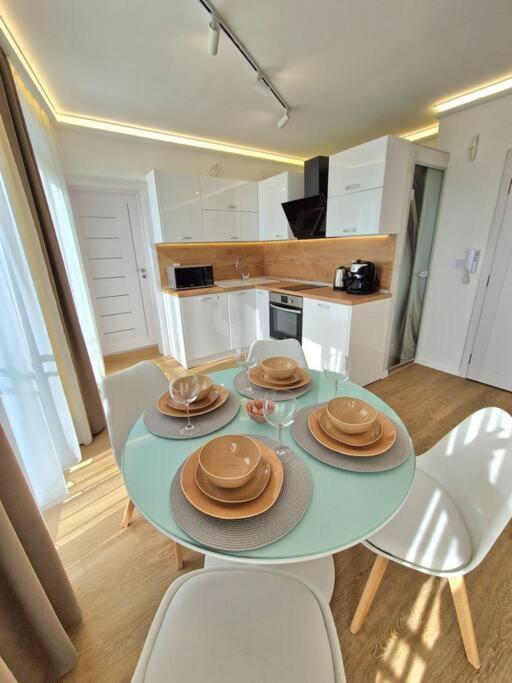 Luxury Apartment. 75 Inches Tv Varna Exterior foto